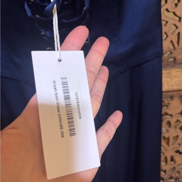 NWT NEW REFORMATION Ariyah Satin Dress in Danube - Picture 4 of 5